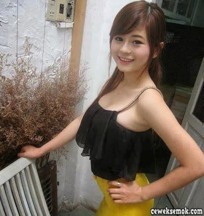ABG Imut Cantik Toge Pamer BH 3.jpg